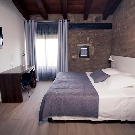Hotel Restaurante Masia La Torre 2*