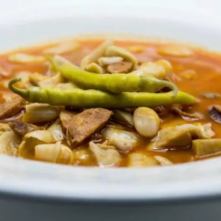 מלון Restaurante Masia La Torre 2*