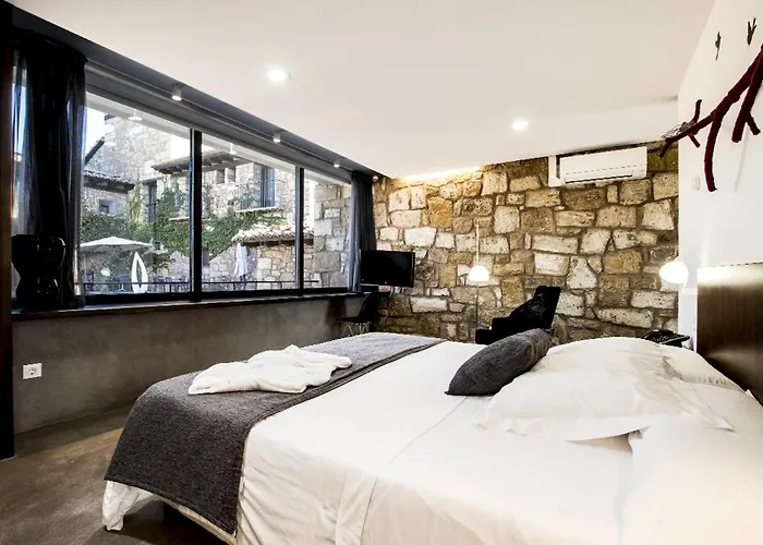 Restaurante Masia La Torre Hotel 2*