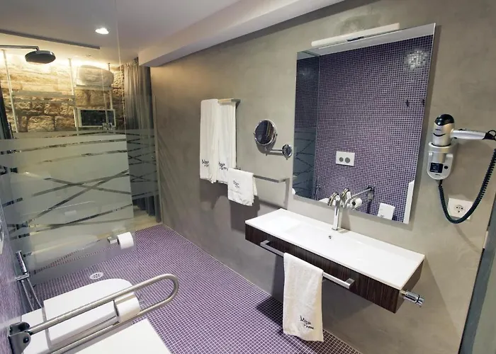 Restaurante Masia La Torre Hotell