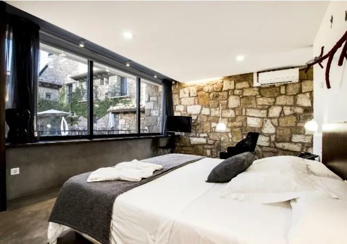 Restaurante Masia La Torre Hotel 2*